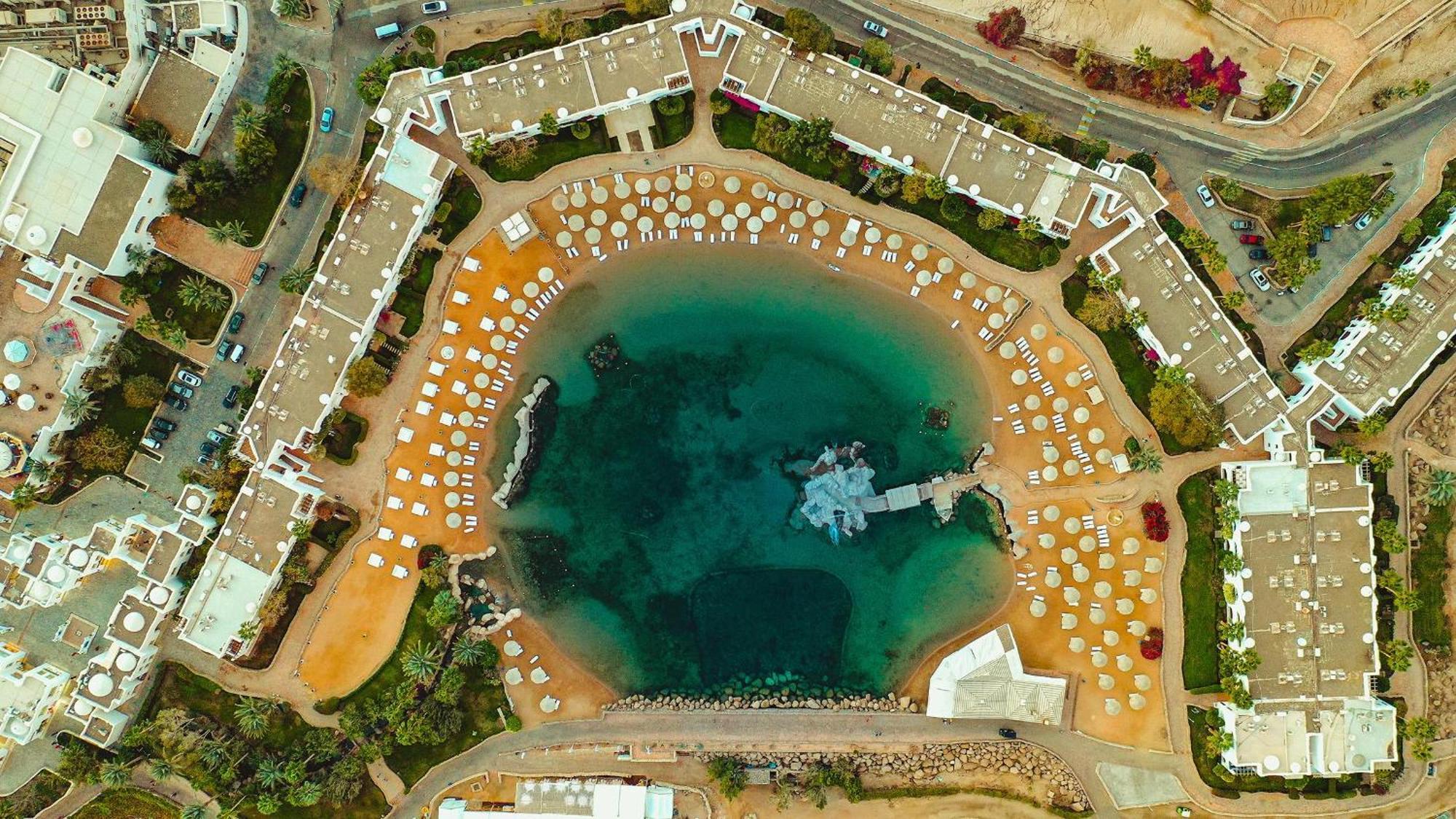 Domina Coral Bay Resort, Diving , Spa & Casino Sharm el-Sheikh Exterior photo Aerial view of the lagoon