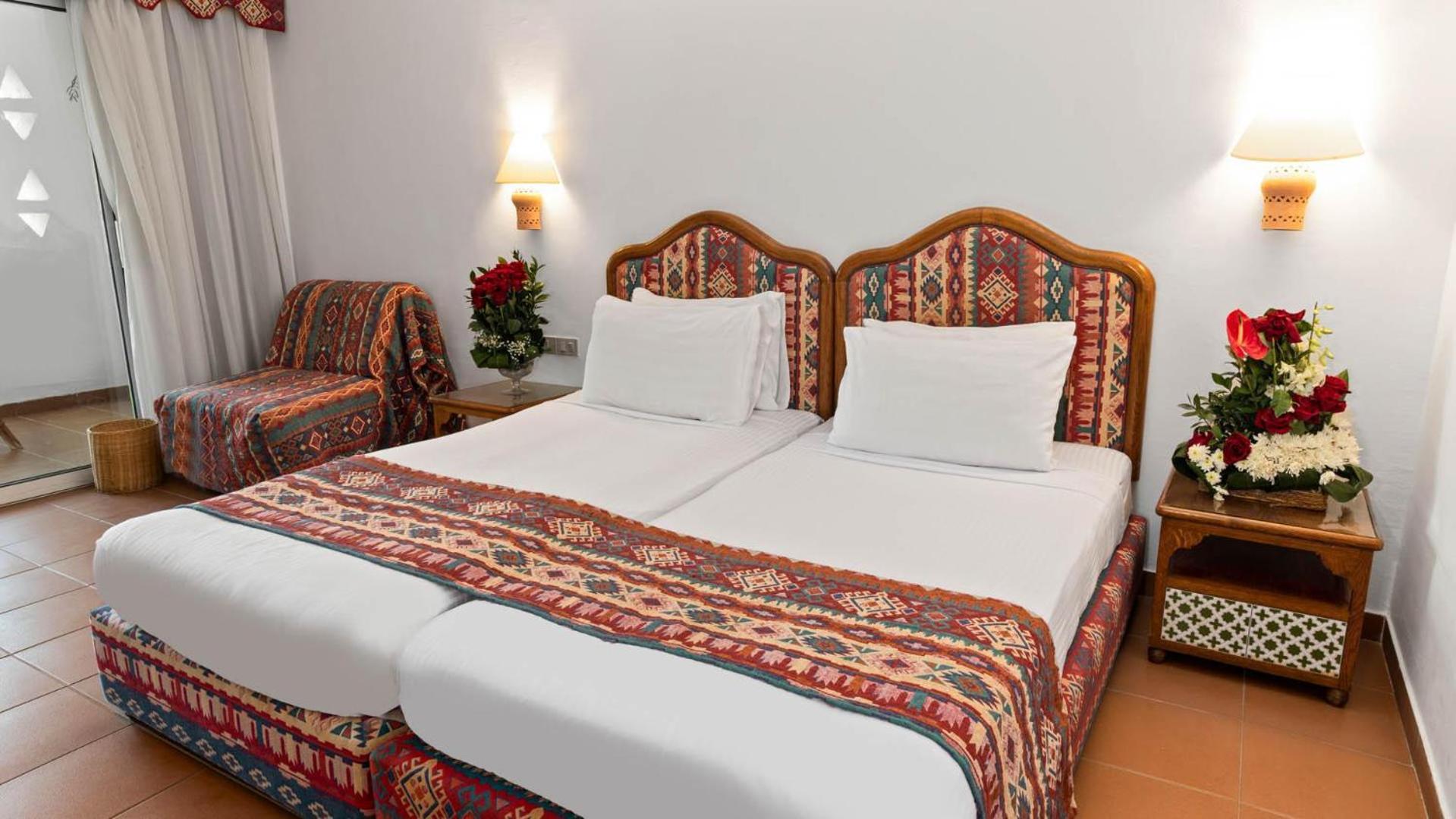 Domina Coral Bay Resort, Diving , Spa & Casino Sharm el-Sheikh Exterior photo A guest room at the hotel