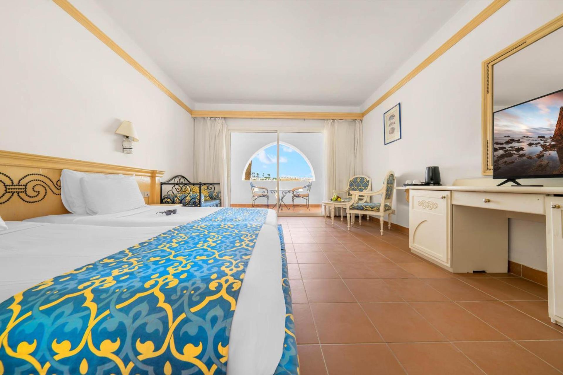 Domina Coral Bay Resort, Diving , Spa & Casino Sharm el-Sheikh Exterior photo A room at the hotel